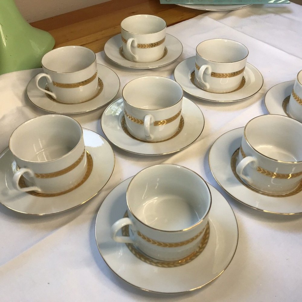 VTG RETRONEU IMPERIAL GOLD 22K BAND 491B II PORCELAIN SET OF 8 TEA CUP & SAUCERS